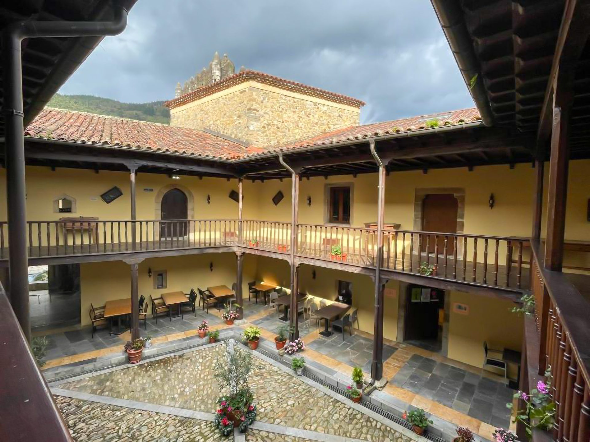 Hotel Castillo de Valdés Salas - 5